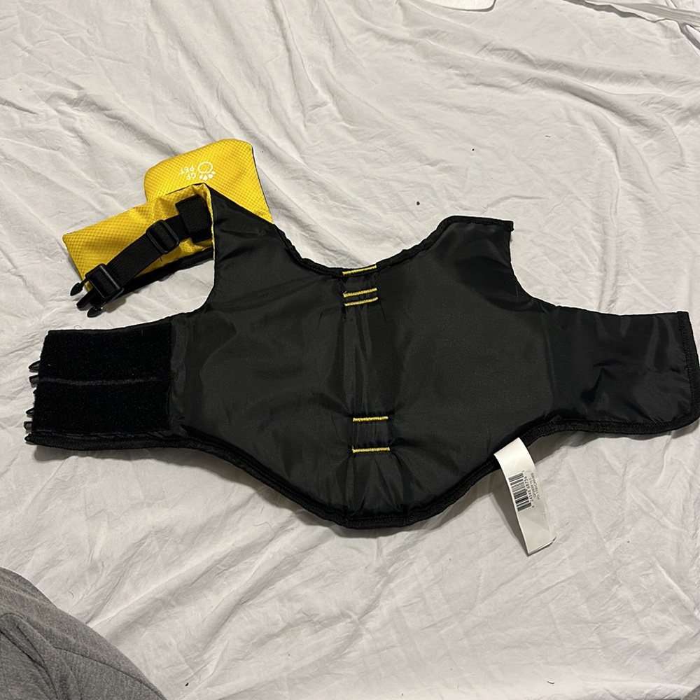 Dog Lifejacket! - Picture 2 of 4